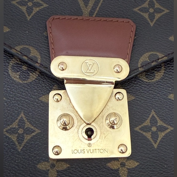 LOUIS VUITTON Monogram Monceau 28 Handbag - Picture 8 of 14